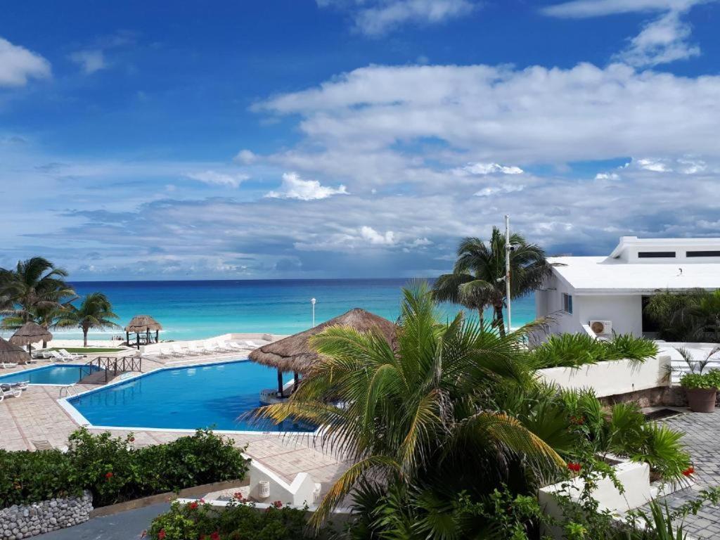 Departamentos Al Lado Del Mar En Zona Hotelera Канкун Экстерьер фото